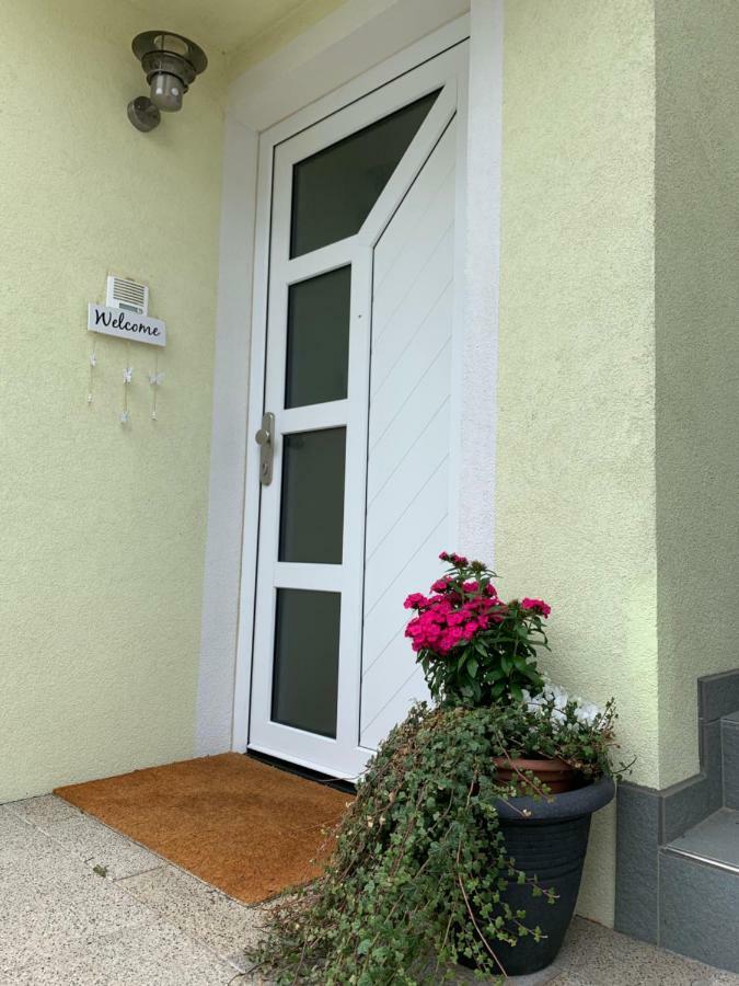 Haus Helga Apartment Лиенц Екстериор снимка